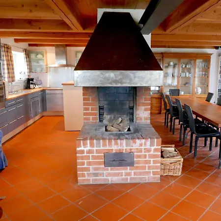 Dom wakacyjny Reetdachhaus-poppenbuell *