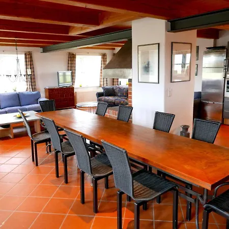 Reetdachhaus-poppenbuell Dom wakacyjny *