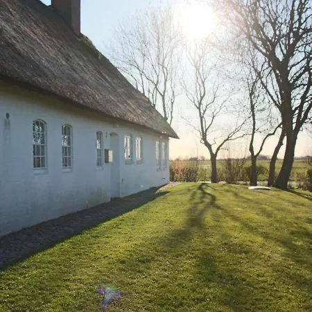 Reetdachhaus-poppenbuell Holiday home Poppenbull