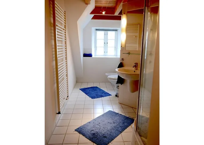 Reetdachhaus-poppenbuell * Poppenbull