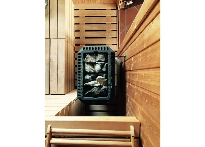 Reetdachhaus-poppenbuell