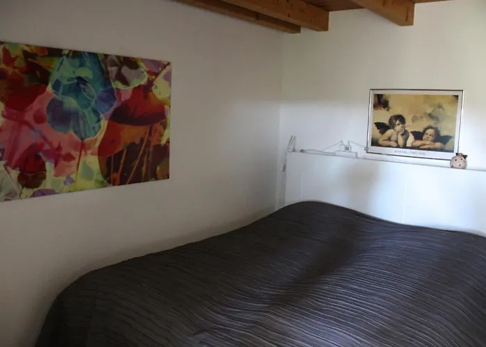 Vakantiehuis Reetdachhaus-poppenbuell *