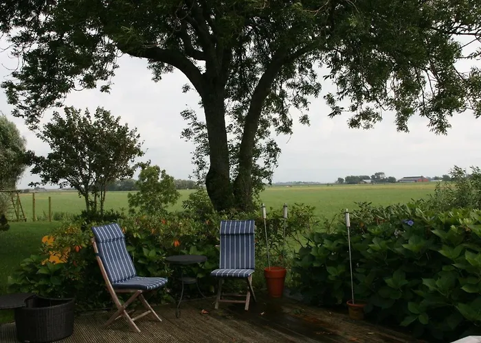 Vakantiehuis Reetdachhaus-poppenbuell *